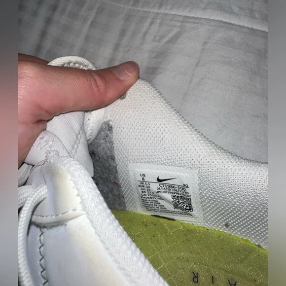 Crater Airforce 1s - Picture 3 of 3